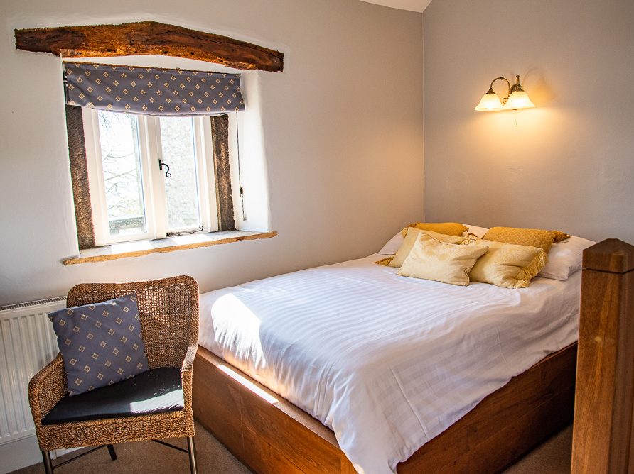 Double bed at Pepper Pot cottage - Rushop Hall accommodation in the Peak District
