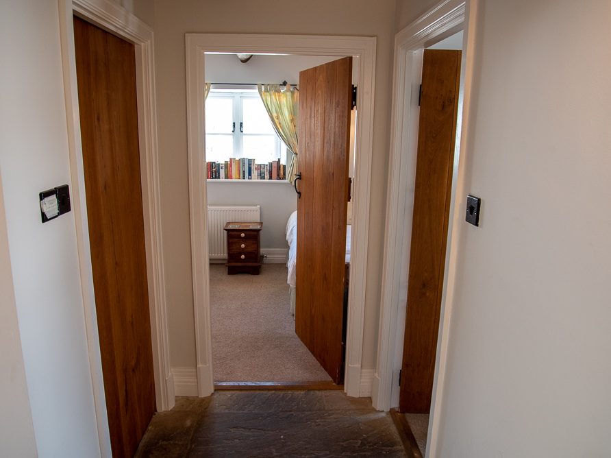 Top Tack cottage bedrooms - Family and pet friendly accommodation