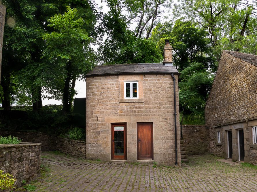 The Pepper Pot accommodation at Rushop Hall - romatic accommodation in the Peak District